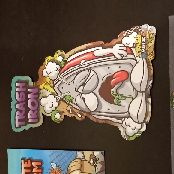 ๐3/$12 THE TRASH PACK Garbage Gross Gang Magnets - Picture 3 of 5